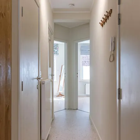 Huswell - Modern Family Flat Steps From The Sea Apartment *