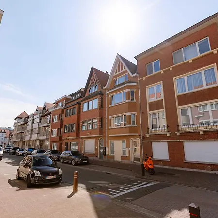 Huswell - Modern Family Flat Steps From The Sea Apartment *