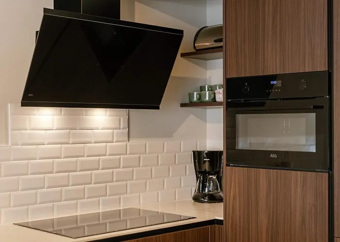 Casiola - Modern Family Flat Steps From The Sea Apartment